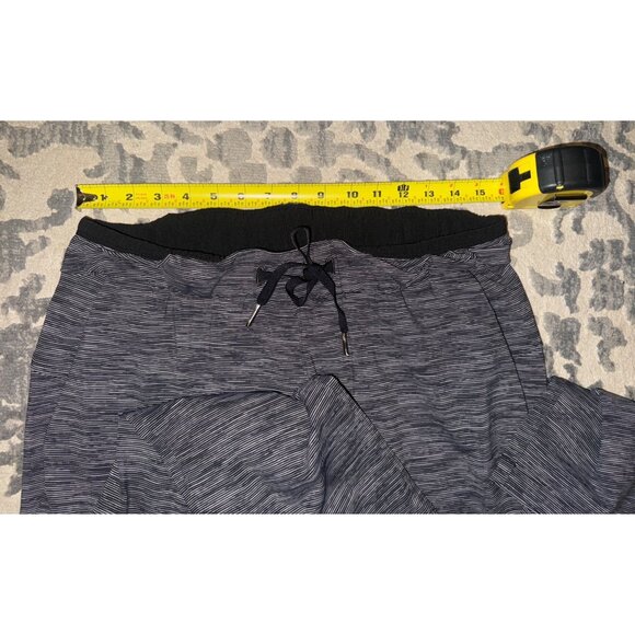 Lululemon jet slim size pants women’s size 8? - Picture 5 of 5